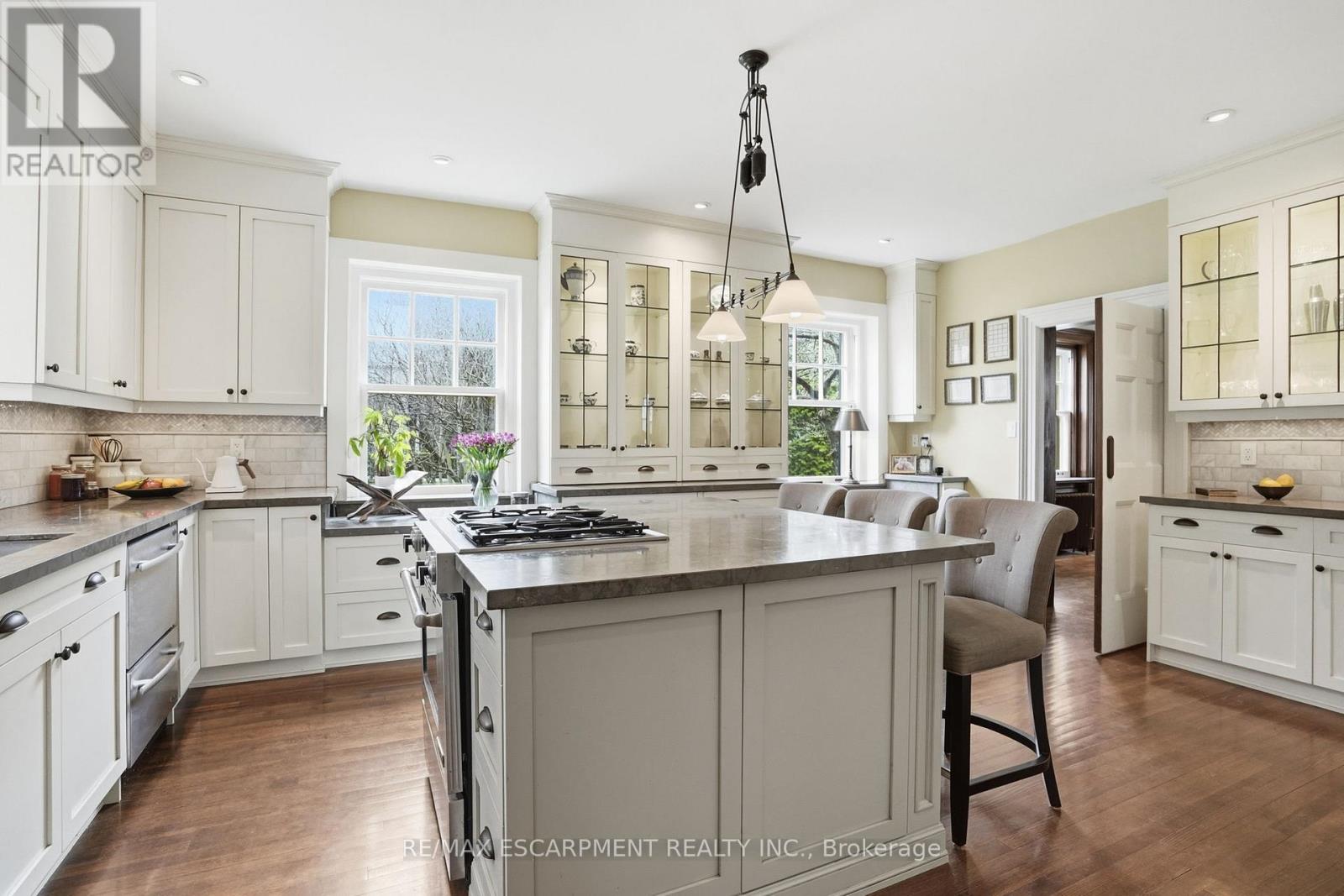 184 King Street, Oakville (Oo Old Oakville), Ontario  L6J 1B4 - Photo 13 - W13014006