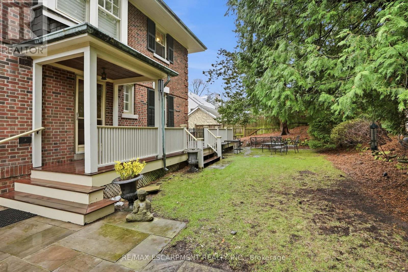 184 King Street, Oakville (Oo Old Oakville), Ontario  L6J 1B4 - Photo 4 - W13014006