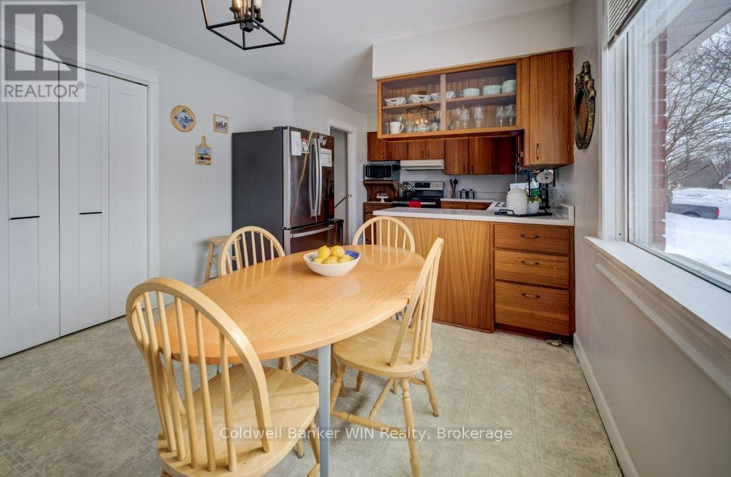 185 Miller Street, Wellington North, Ontario  N0G 2L3 - Photo 13 - X12818114