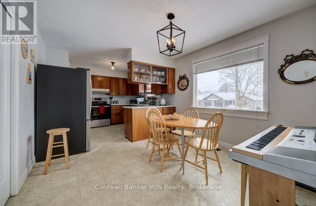 185 Miller Street, Wellington North, Ontario  N0G 2L3 - Photo 7 - X12818114