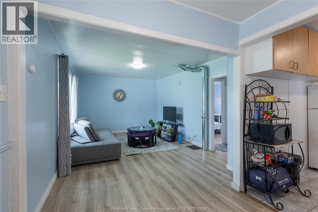 1015 Partington Avenue, Windsor, Ontario  N9B 2P1 - Photo 8 - 26008479