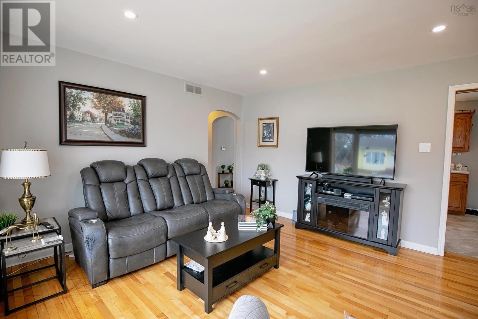 18 Boylston Avenue, Amherst, Nova Scotia  B4H 3X1 - Photo 18 - 202607848