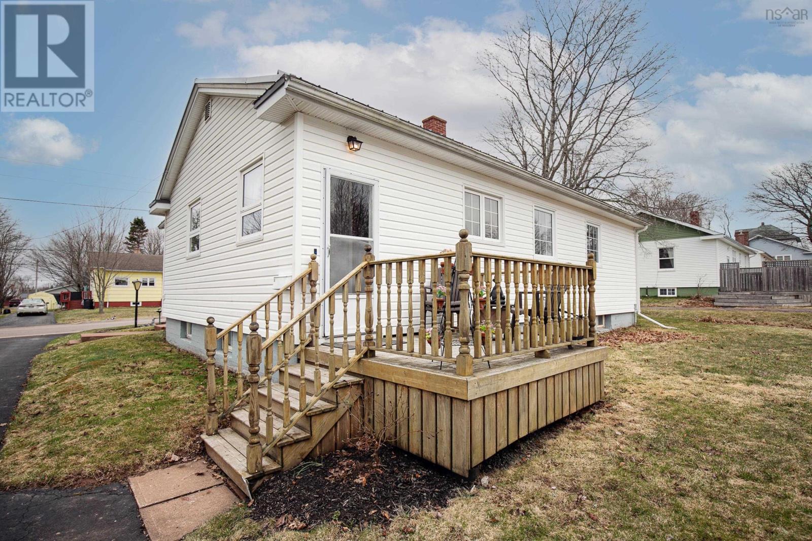 18 Boylston Avenue, Amherst, Nova Scotia  B4H 3X1 - Photo 10 - 202607848