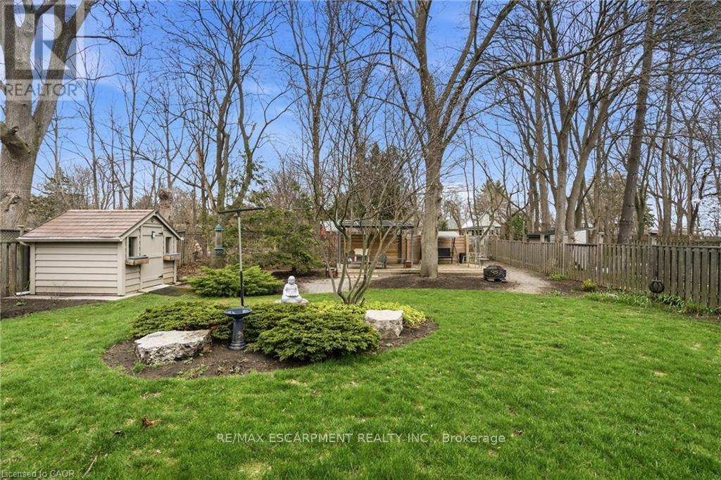 134 Little John Road, Hamilton, Ontario  L9H 4H3 - Photo 2 - X13013980