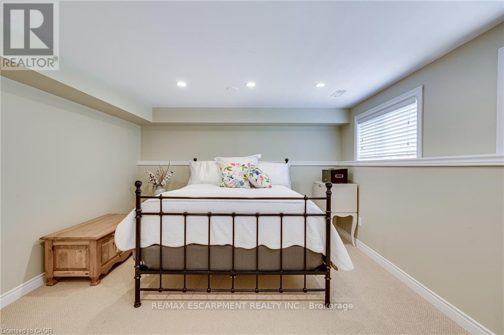 134 Little John Road, Hamilton, Ontario  L9H 4H3 - Photo 35 - X13013980