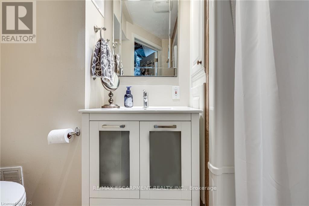 134 Little John Road, Hamilton, Ontario  L9H 4H3 - Photo 37 - X13013980