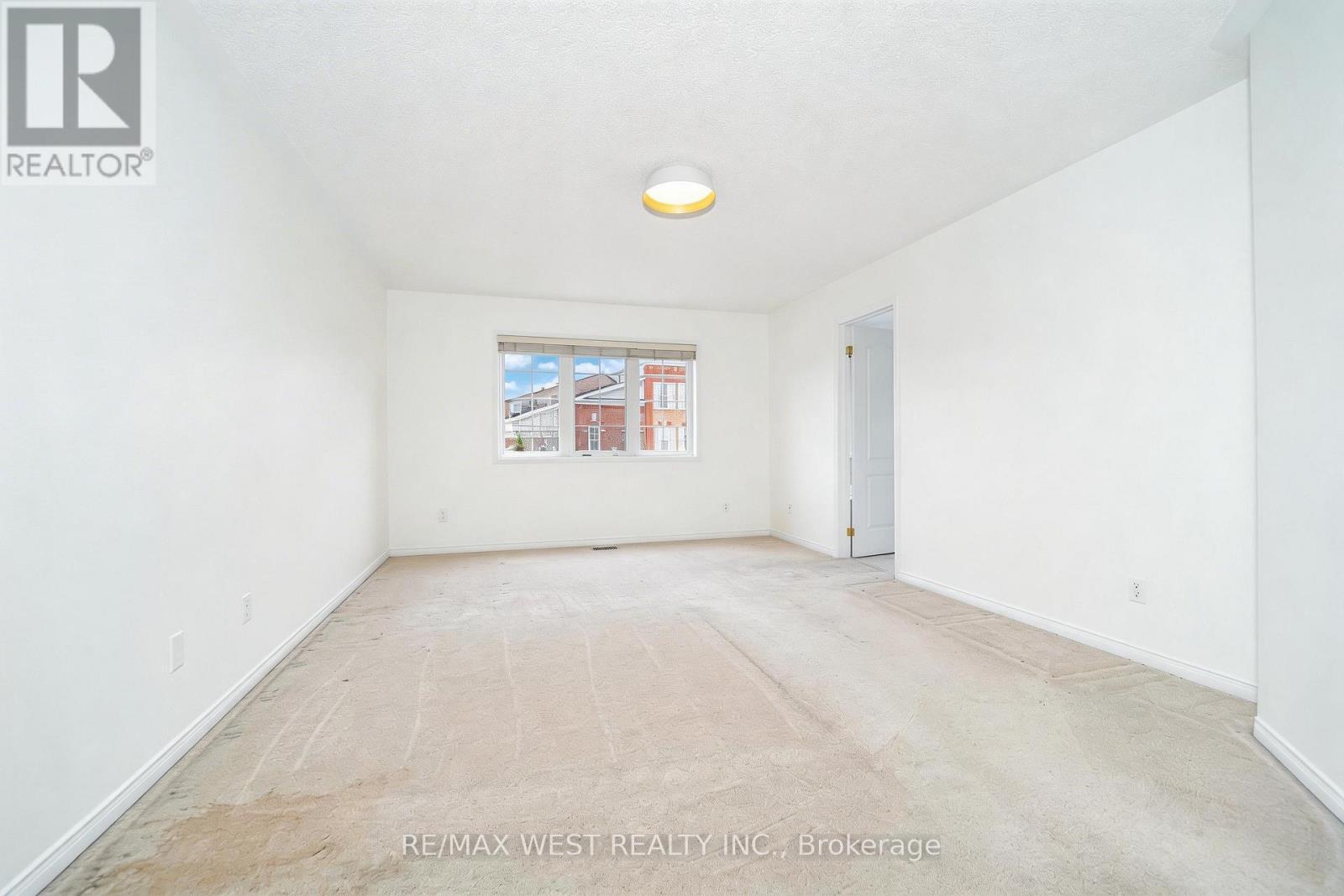 168 Gas Lamp Lane, Markham, Ontario  L6B 1K5 - Photo 11 - N12997024