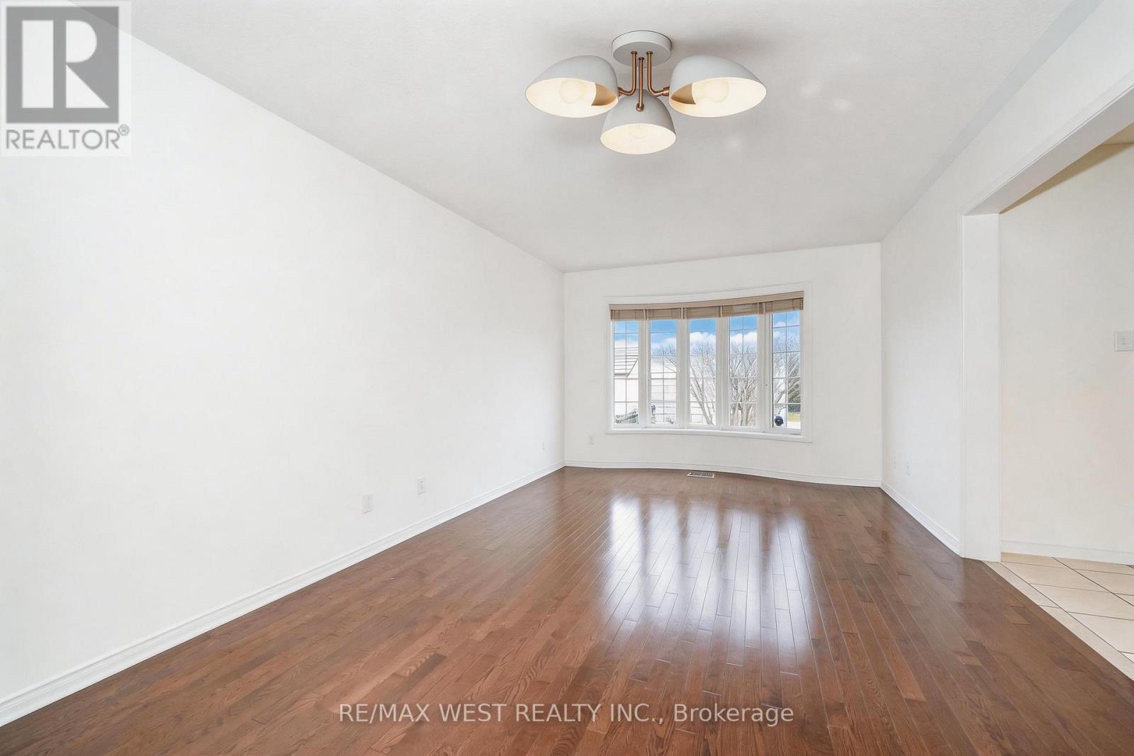 168 Gas Lamp Lane, Markham, Ontario  L6B 1K5 - Photo 4 - N12997024