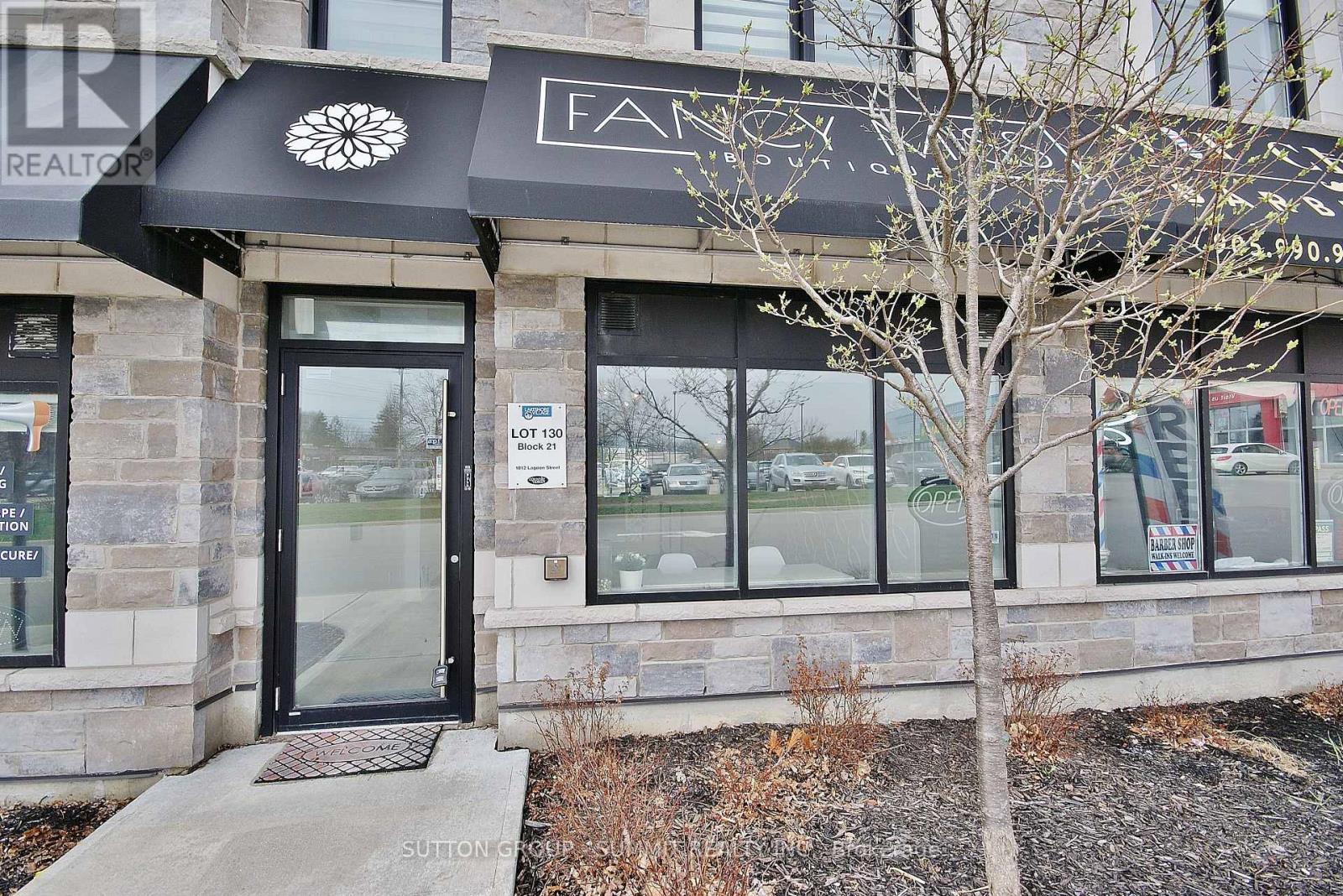 1012 Lagoon Street, Mississauga, Ontario  L5G 0B2 - Photo 4 - W13004214