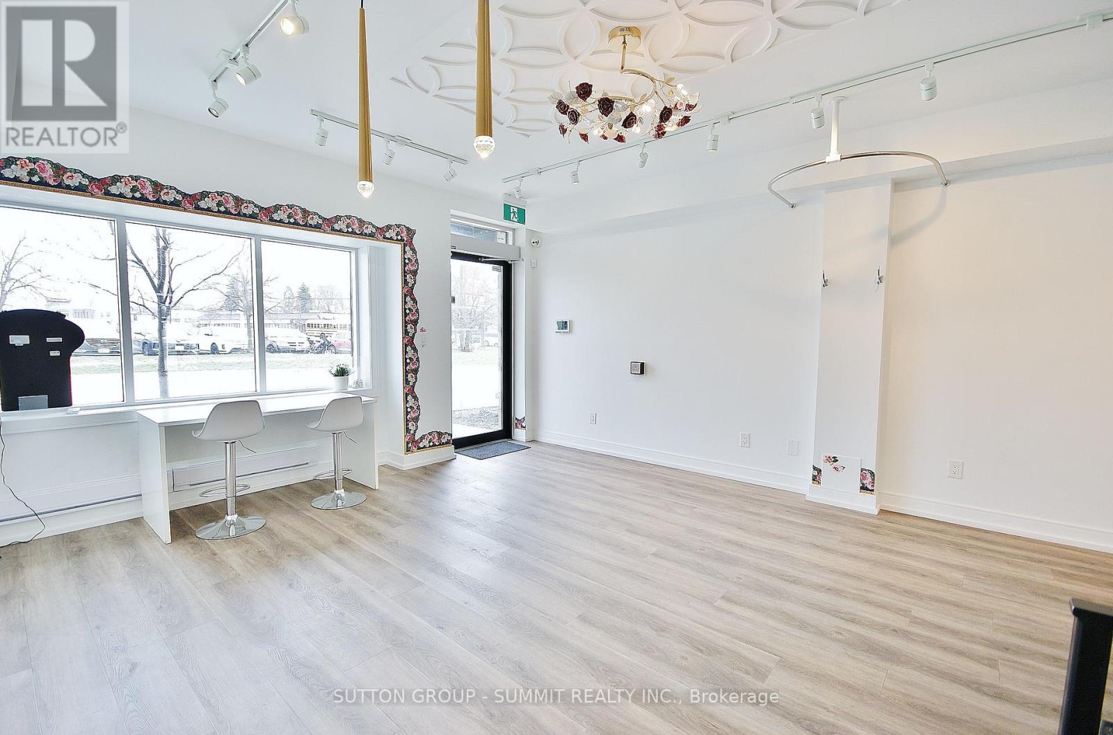 1012 Lagoon Street, Mississauga, Ontario  L5G 0B2 - Photo 10 - W13004214