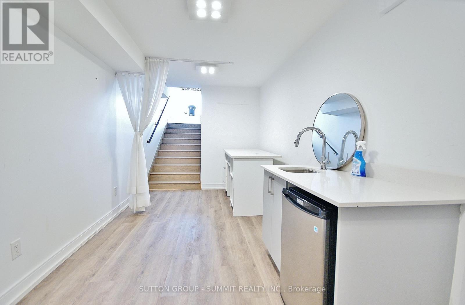 1012 Lagoon Street, Mississauga, Ontario  L5G 0B2 - Photo 19 - W13004214