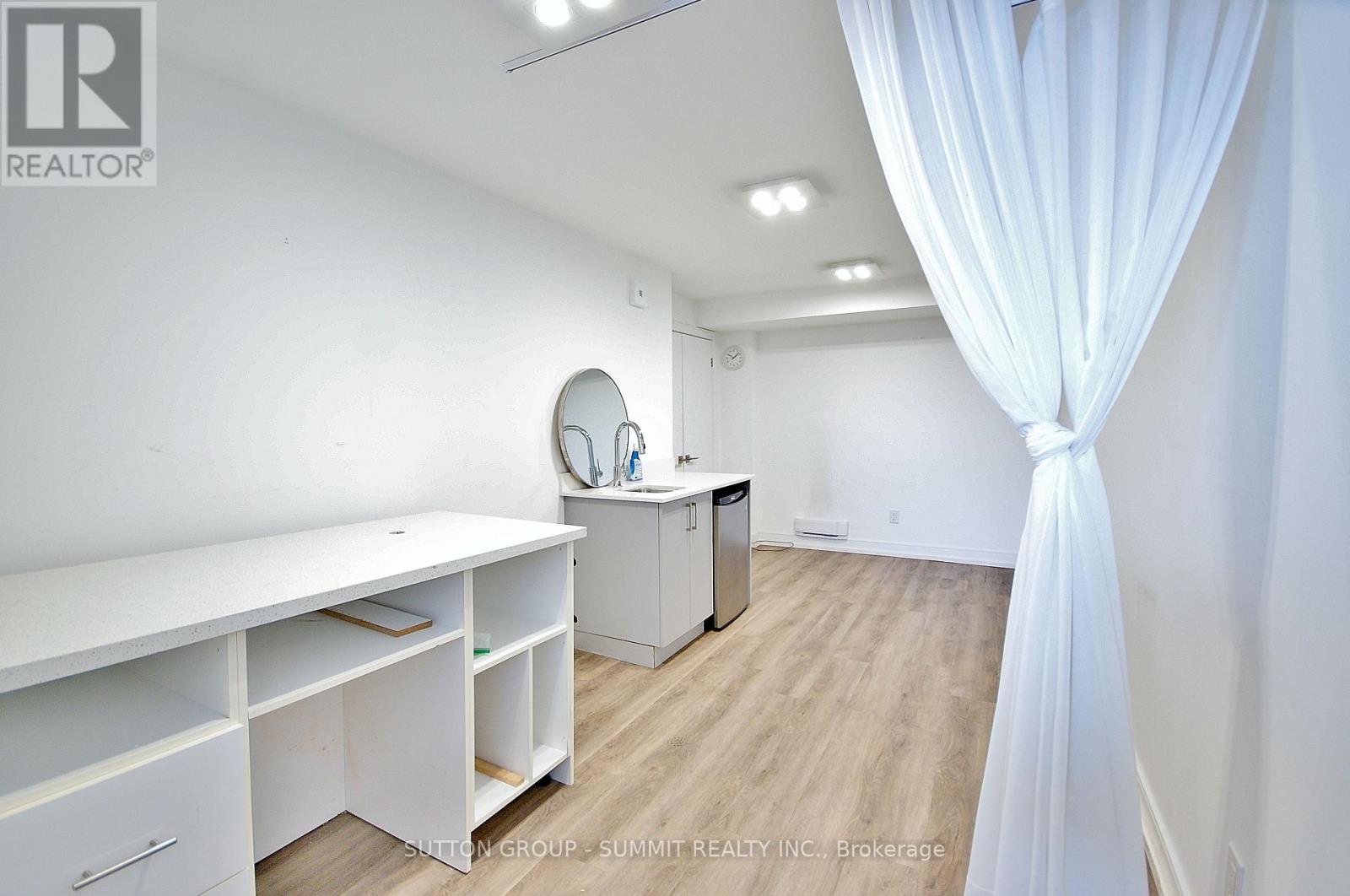 1012 Lagoon Street, Mississauga, Ontario  L5G 0B2 - Photo 15 - W13004214