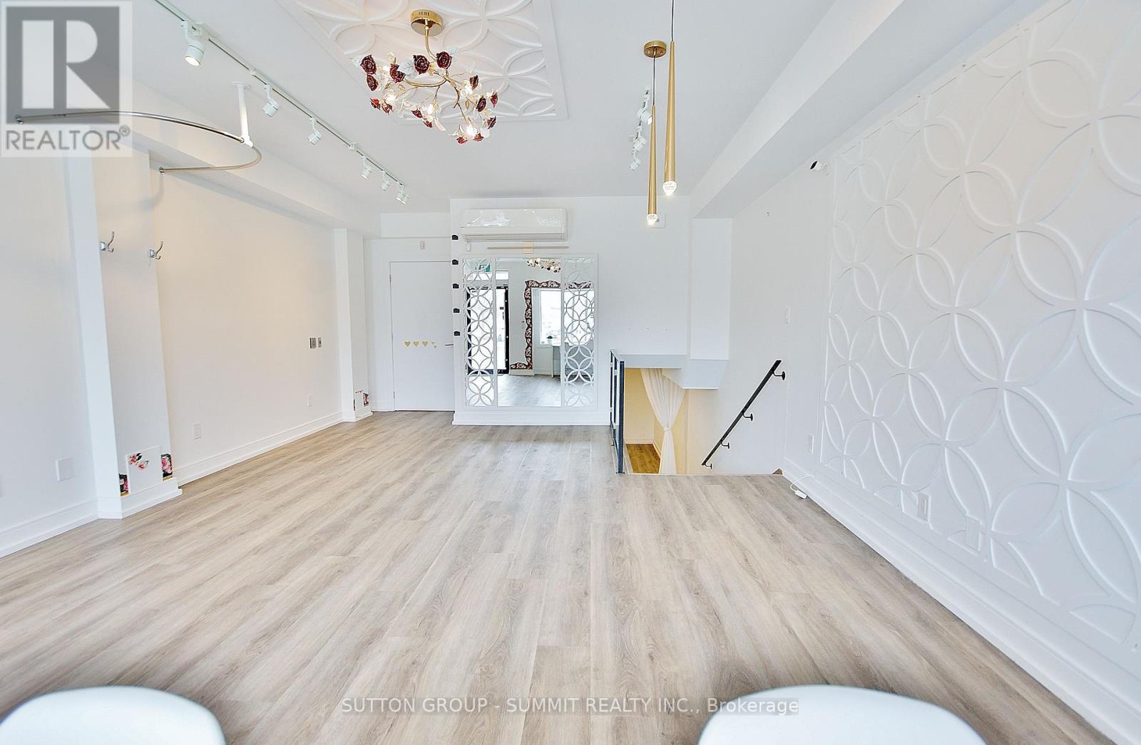 1012 Lagoon Street, Mississauga, Ontario  L5G 0B2 - Photo 12 - W13004214