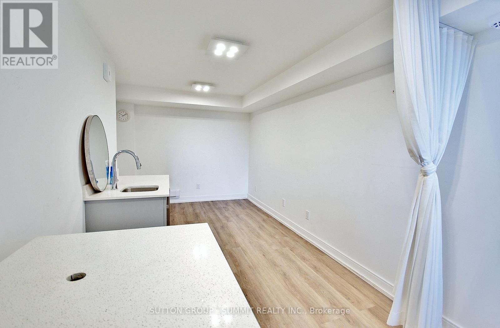 1012 Lagoon Street, Mississauga, Ontario  L5G 0B2 - Photo 17 - W13004214