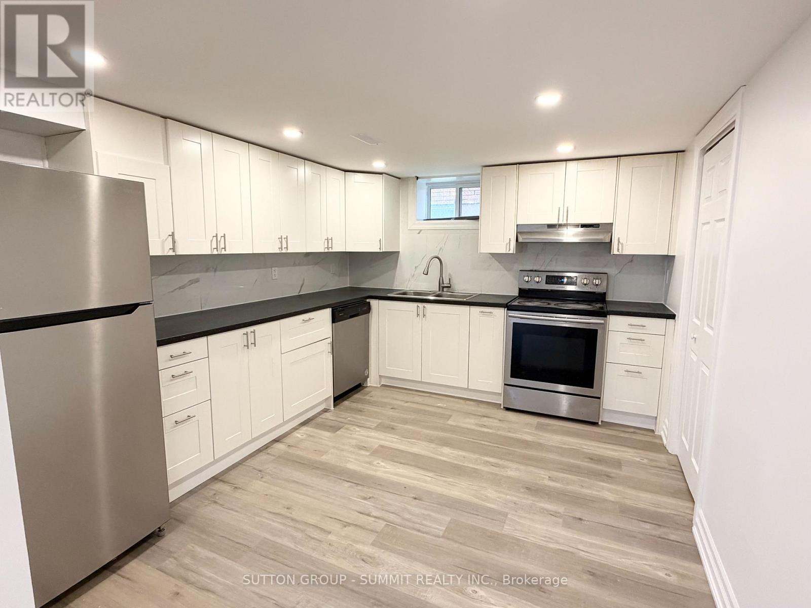 482 East 37th (Basement) Street, Hamilton, Ontario  L8V 4B9 - Photo 2 - X13007576