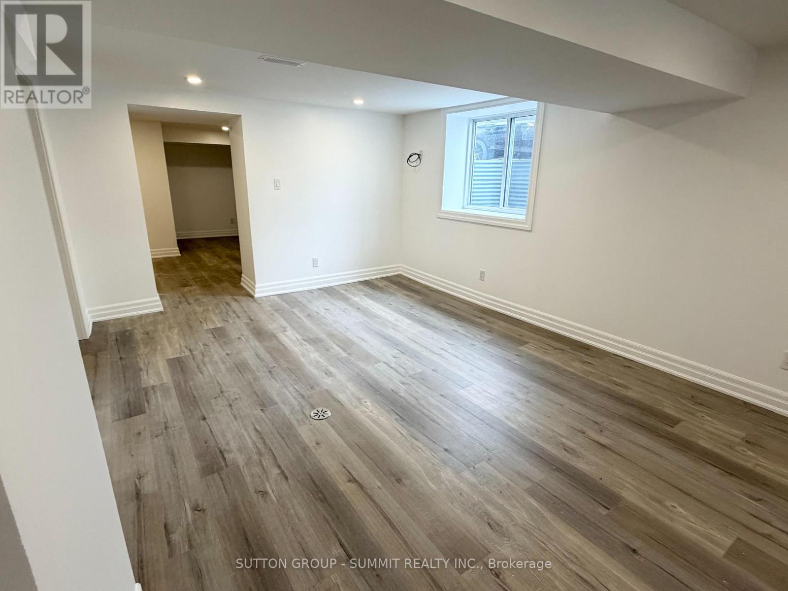 482 East 37th (Basement) Street, Hamilton, Ontario  L8V 4B9 - Photo 8 - X13007576