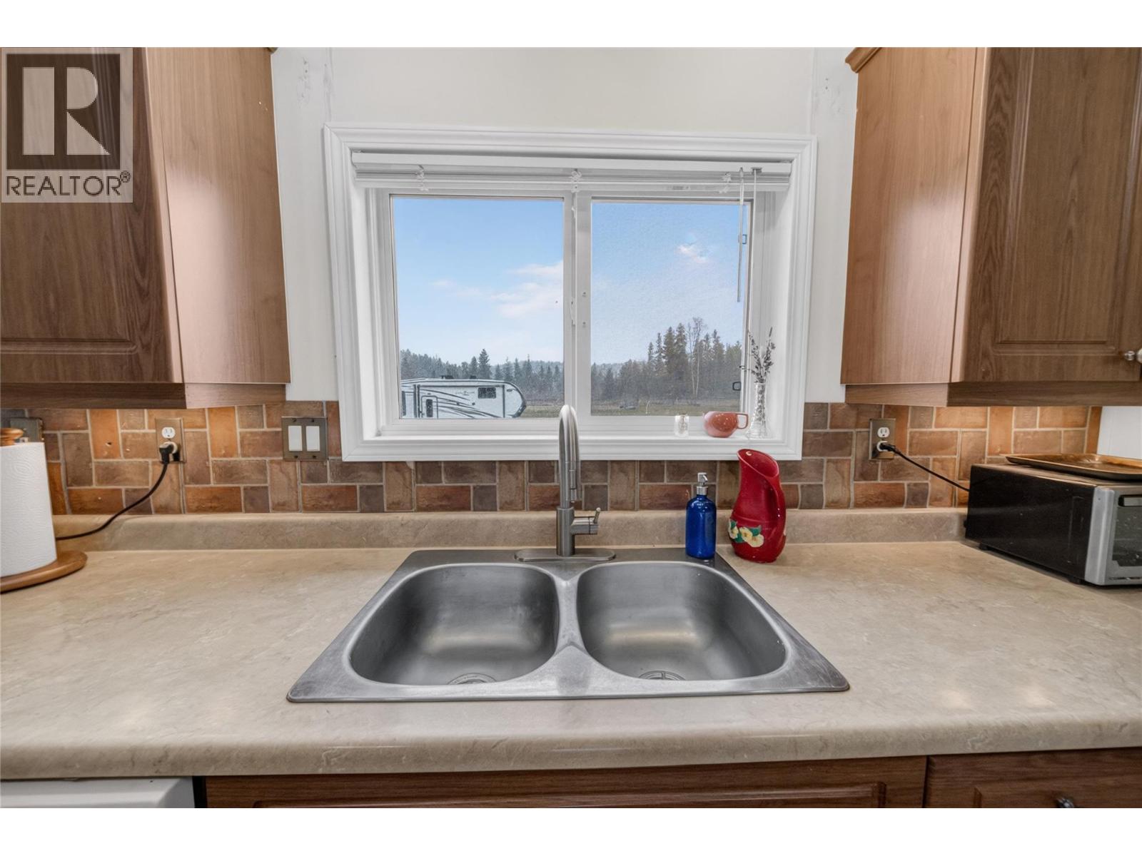 7330 Jaffray Village Loop Road, Jaffray, British Columbia  V0B 1T0 - Photo 16 - 10383692