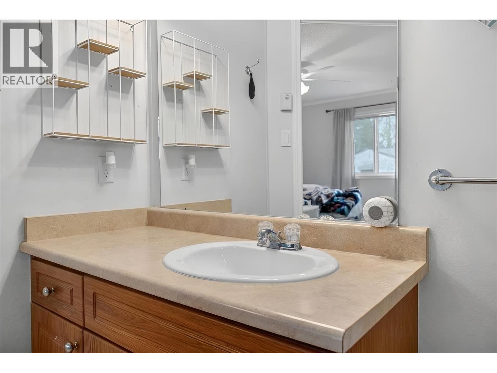 7330 Jaffray Village Loop Road, Jaffray, British Columbia  V0B 1T0 - Photo 19 - 10383692