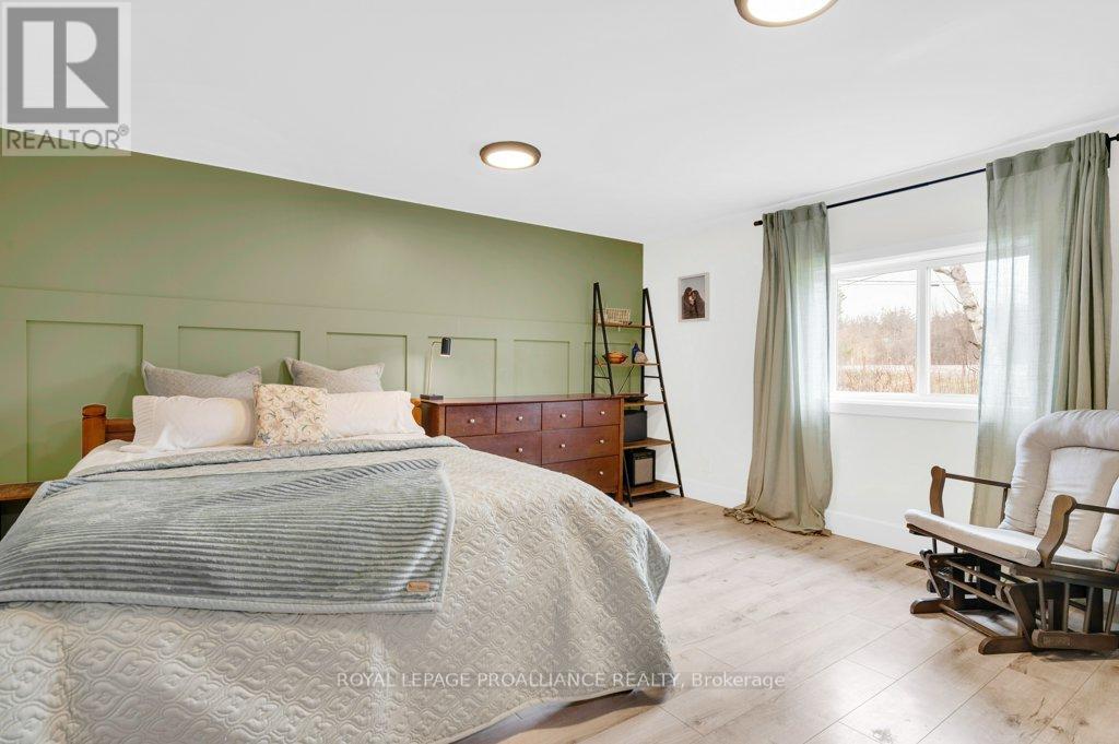 13 Mccauley Road, Quinte West, Ontario  K8V 5P6 - Photo 12 - X13014072