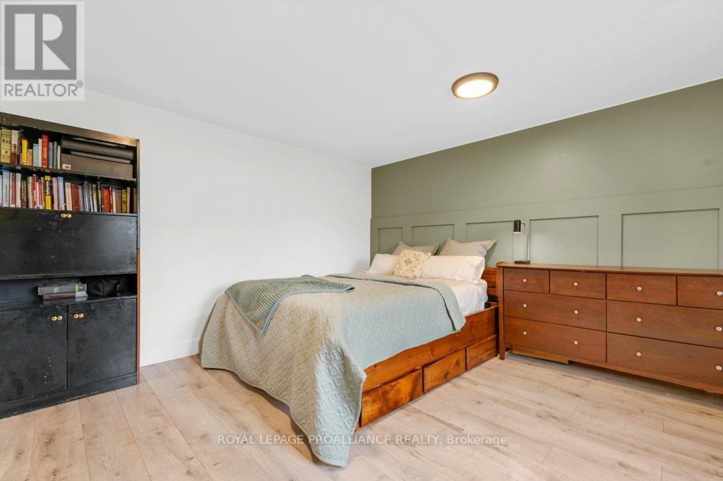 13 Mccauley Road, Quinte West, Ontario  K8V 5P6 - Photo 13 - X13014072