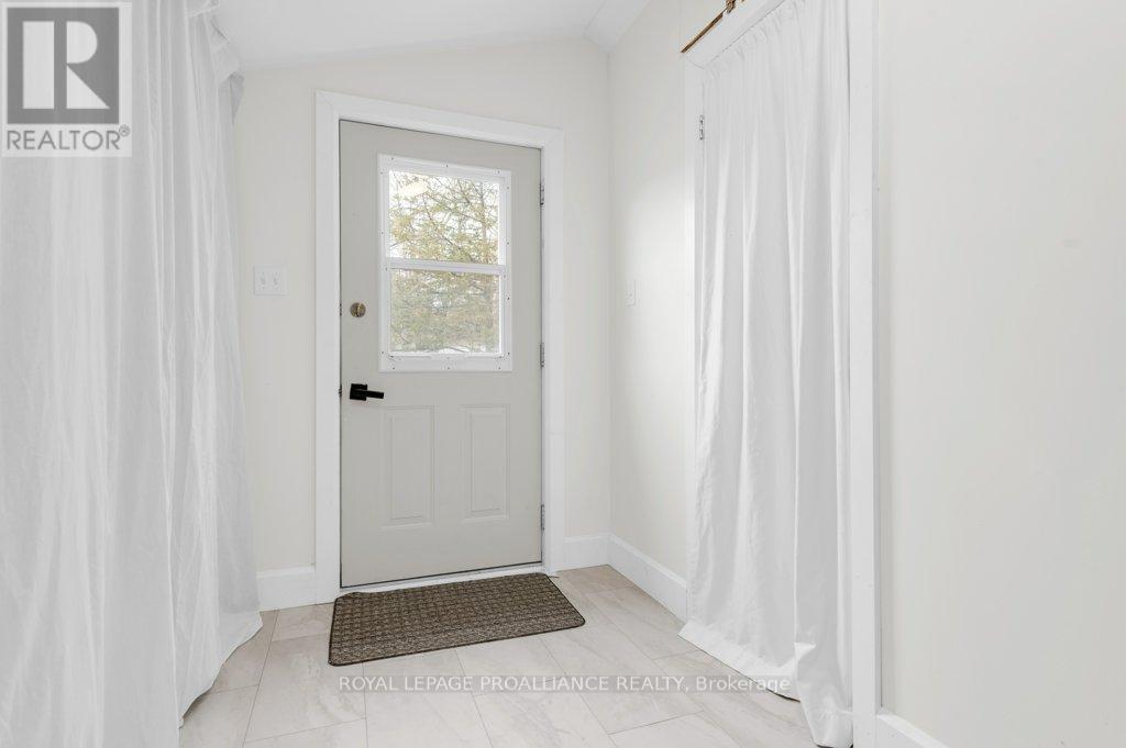 13 Mccauley Road, Quinte West, Ontario  K8V 5P6 - Photo 2 - X13014072