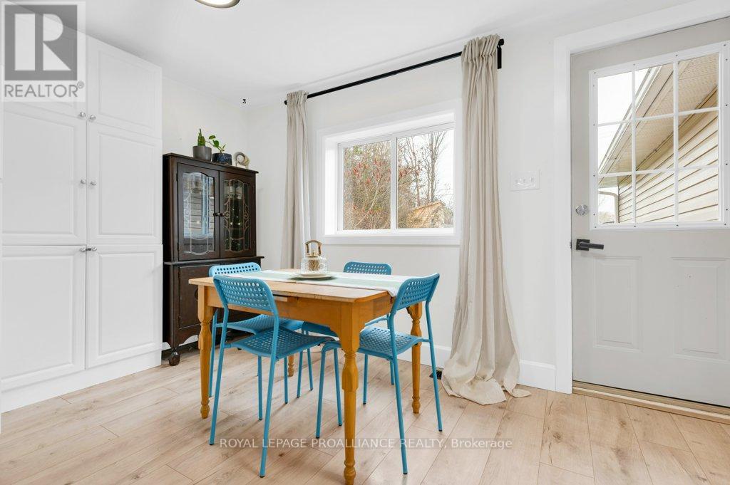 13 Mccauley Road, Quinte West, Ontario  K8V 5P6 - Photo 5 - X13014072