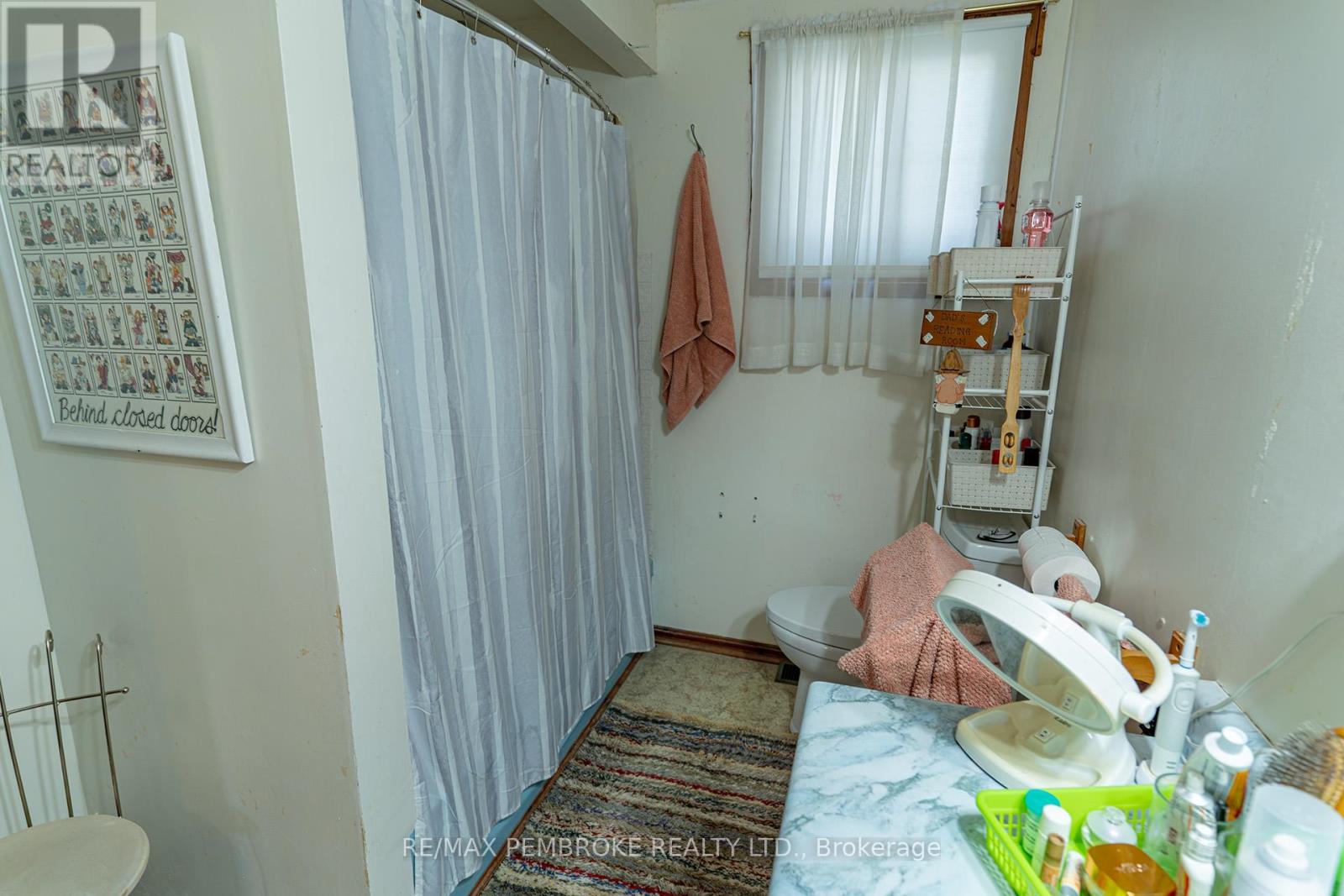 2 Silke Drive, Petawawa, Ontario  K8H 2K7 - Photo 21 - X12743782