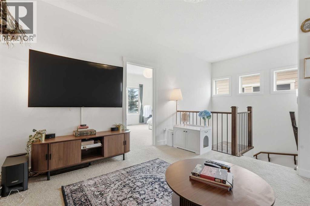 86 Cougar Ridge Landing Sw, Calgary, Alberta  T3H 0X8 - Photo 17 - A2300043