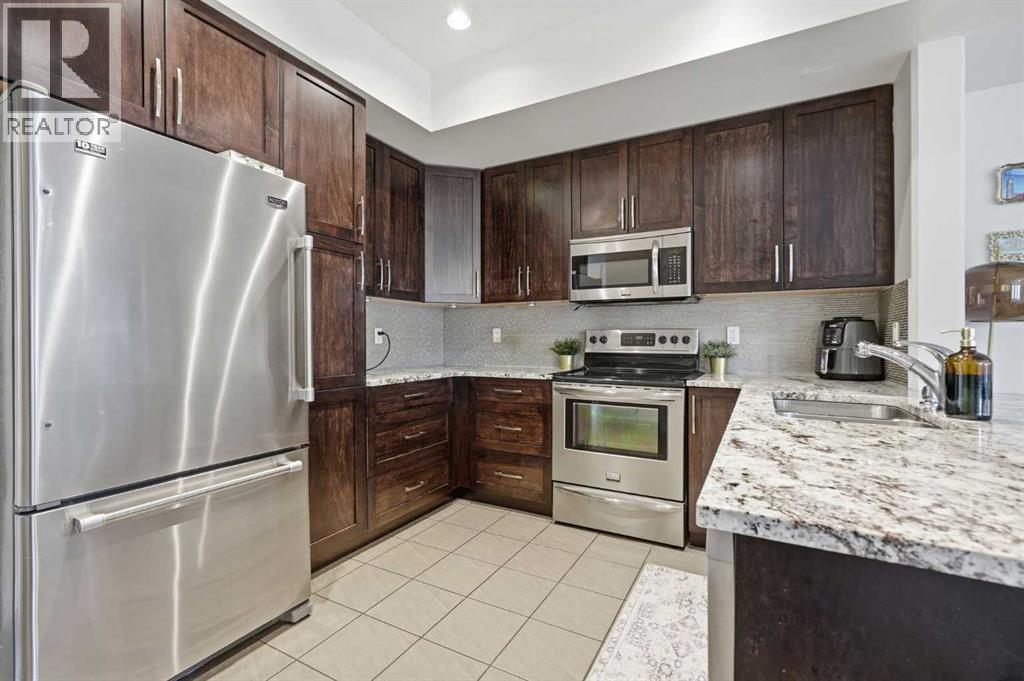 86 Cougar Ridge Landing Sw, Calgary, Alberta  T3H 0X8 - Photo 5 - A2300043