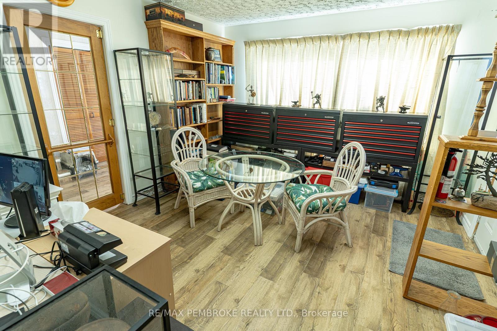 2 Silke Drive, Petawawa, Ontario  K8H 2K7 - Photo 3 - X12743782