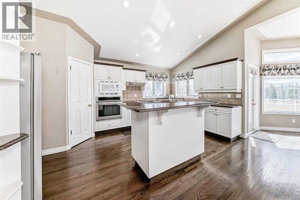 20 Crocus Ridge Court, Rural Rocky View County, Alberta  T3Z 1G7 - Photo 4 - A2302477