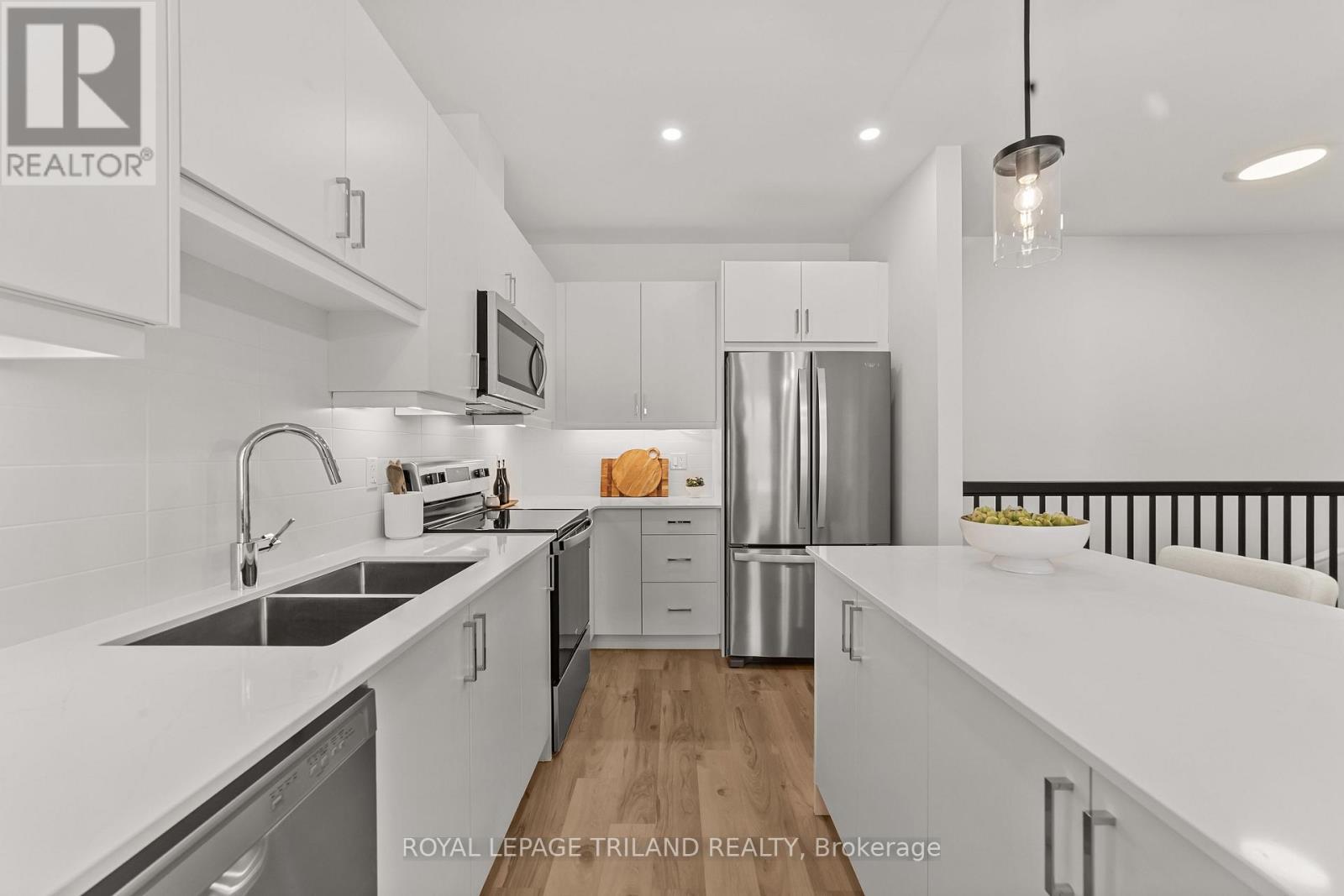 955 Catalpa Square, London North, Ontario  N6G 0T8 - Photo 3 - X13014046