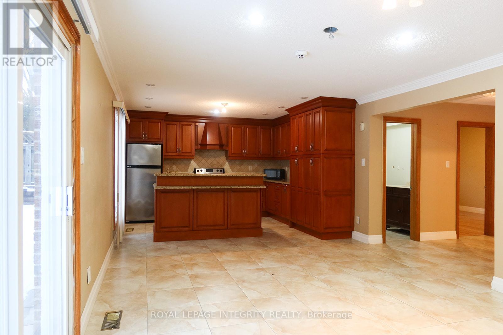 #2 (Lower Unit) - 56 Francis Street, Vaughan, Ontario  L4L 1P6 - Photo 4 - N13014114