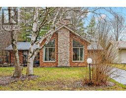 33 RUTHERFORD CRESCENT, Ottawa, Ontario