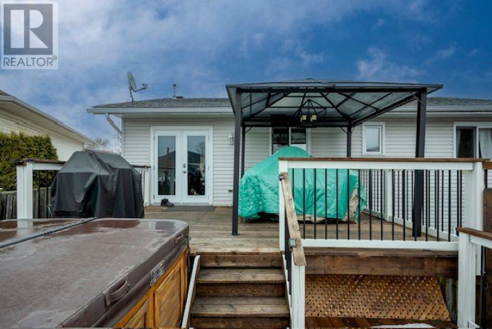412 Rainbow Street, Thunder Bay, Ontario  P7B 6K2 - Photo 29 - TB2600716