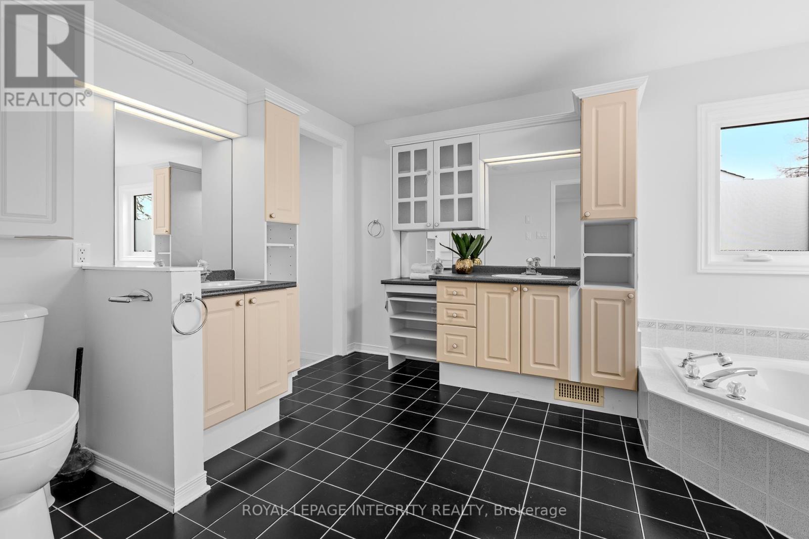 18 Shipley Crescent, Ottawa, Ontario  K2S 1R2 - Photo 25 - X13014036