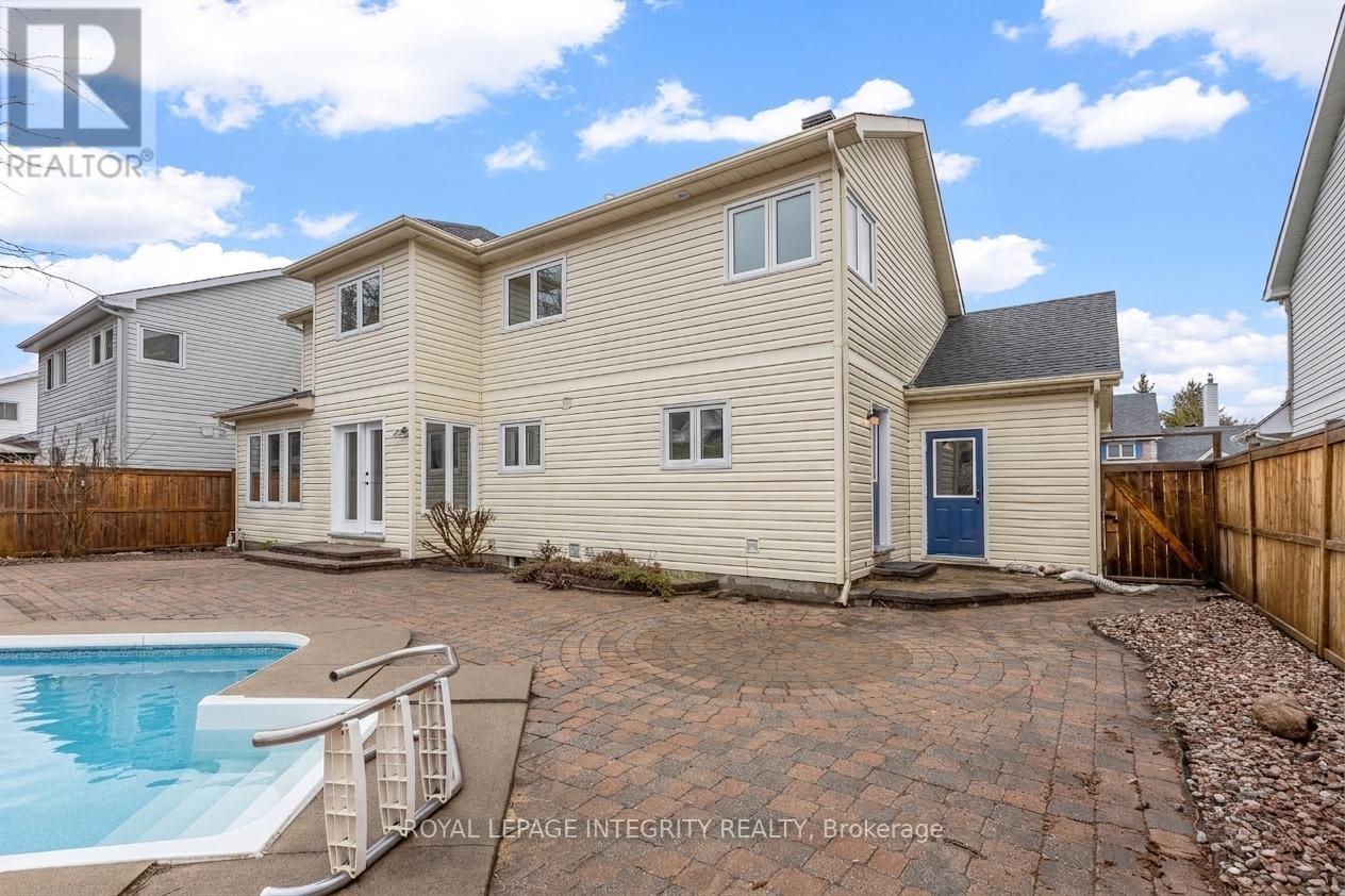 18 Shipley Crescent, Ottawa, Ontario  K2S 1R2 - Photo 33 - X13014036