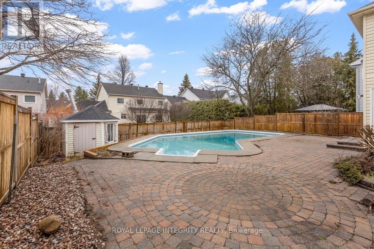 18 Shipley Crescent, Ottawa, Ontario  K2S 1R2 - Photo 34 - X13014036