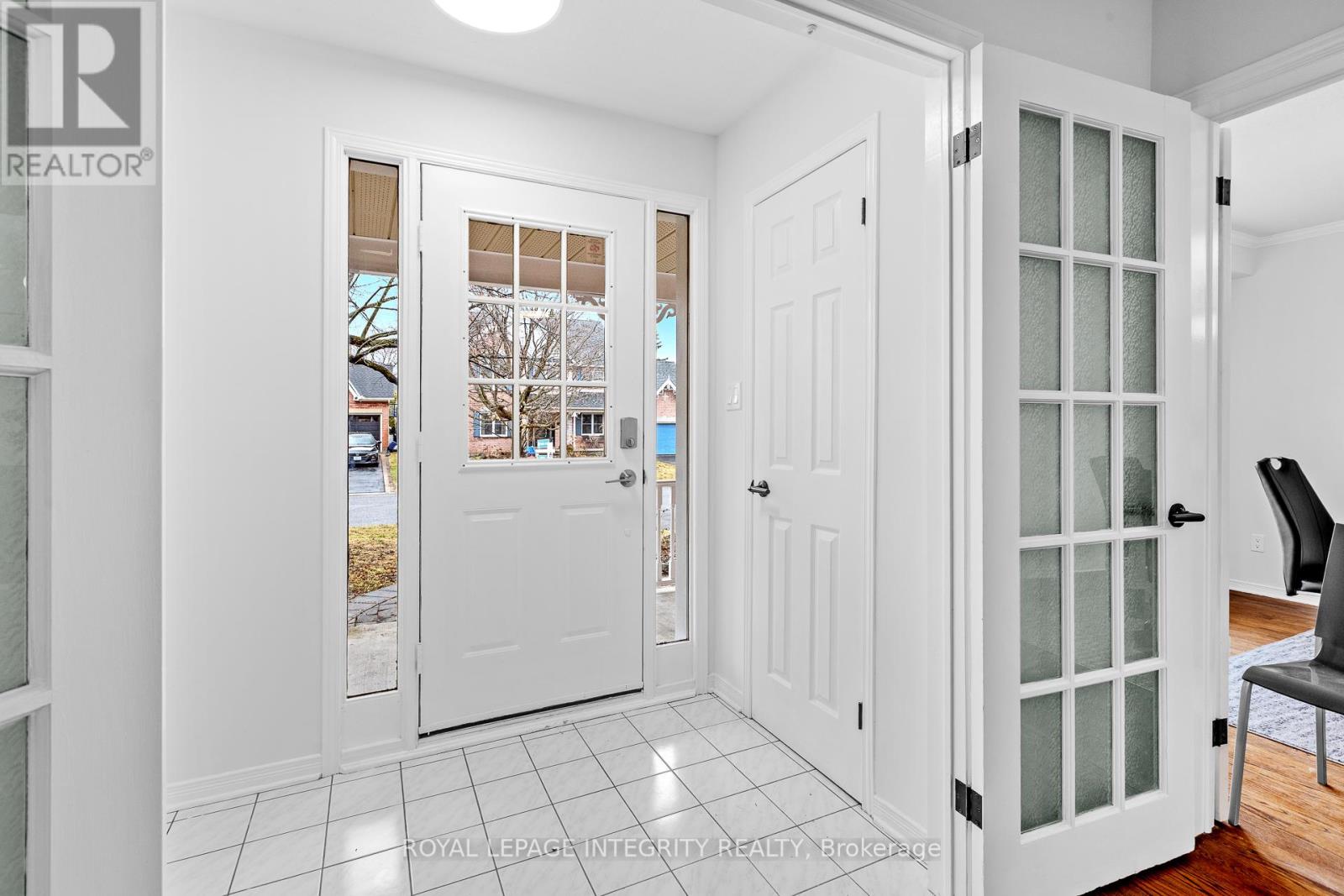 18 Shipley Crescent, Ottawa, Ontario  K2S 1R2 - Photo 4 - X13014036