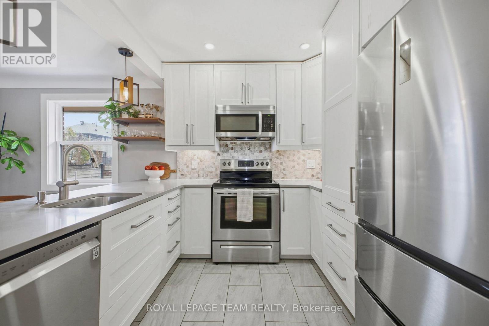 513 Windermere Avenue, Ottawa, Ontario  K2A 2W3 - Photo 7 - X13014054