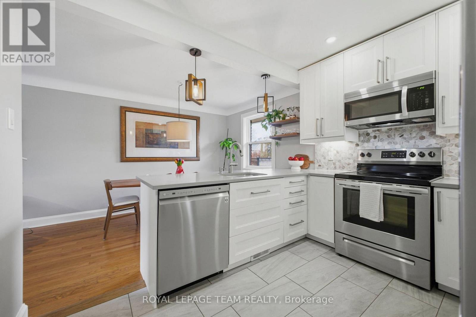 513 Windermere Avenue, Ottawa, Ontario  K2A 2W3 - Photo 8 - X13014054