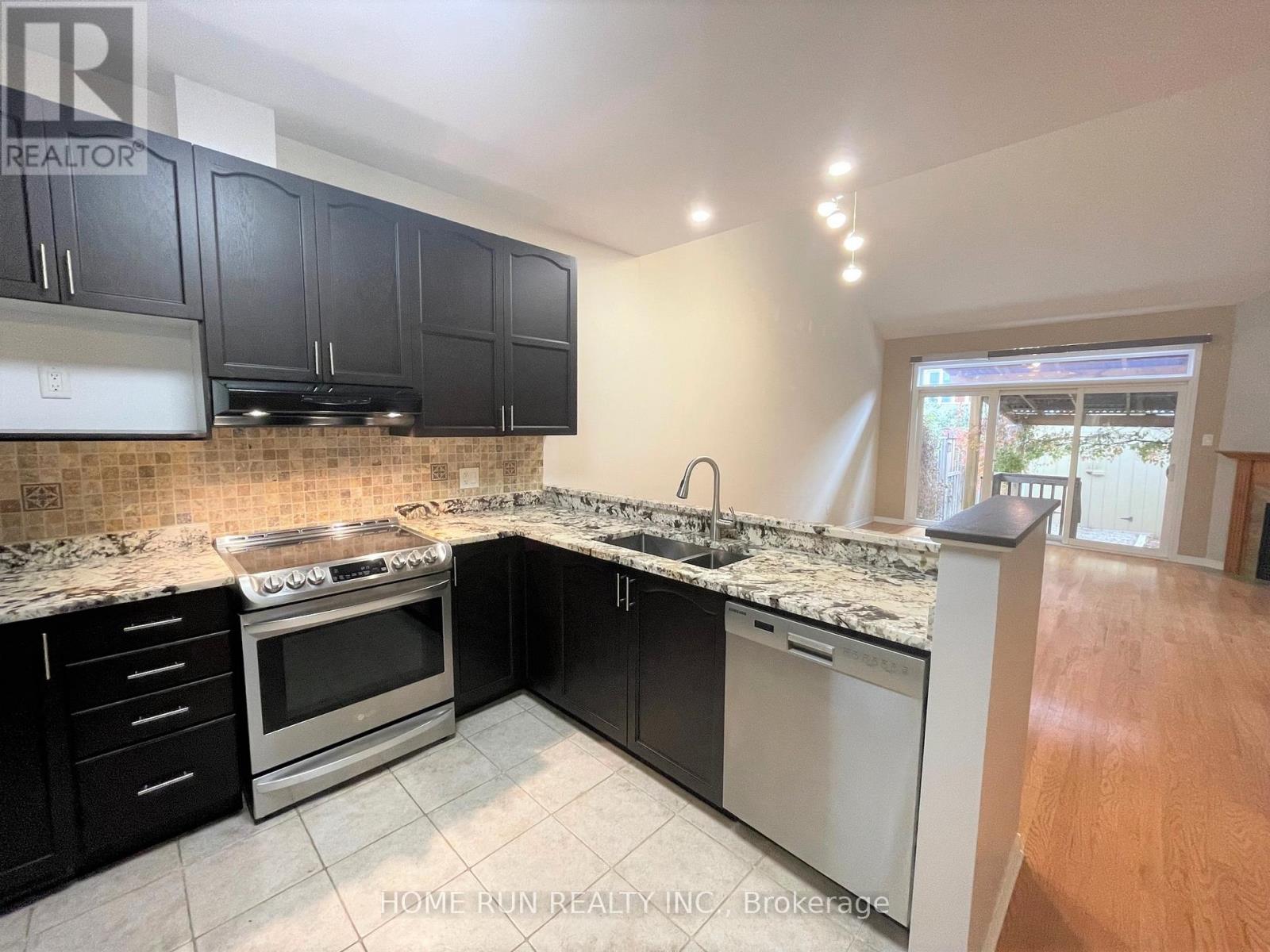 180 Hartsmere Drive, Ottawa, Ontario  K2S 2H4 - Photo 3 - X13014212