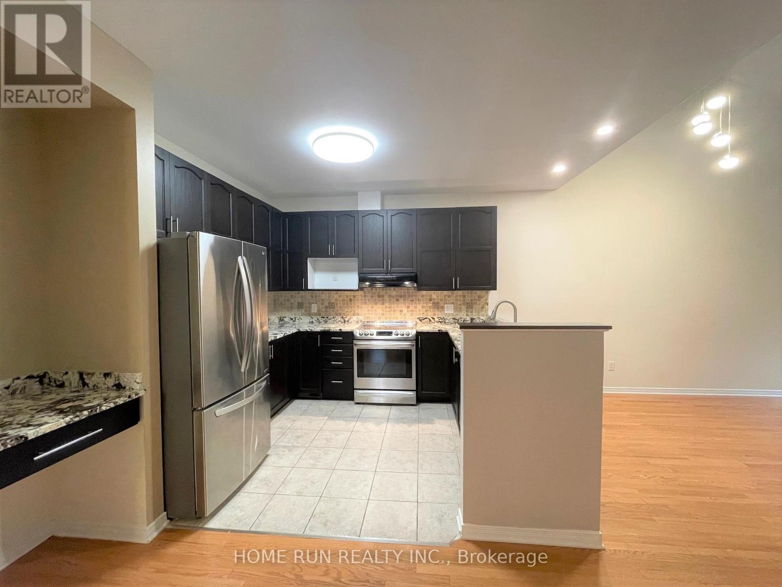 180 Hartsmere Drive, Ottawa, Ontario  K2S 2H4 - Photo 4 - X13014212