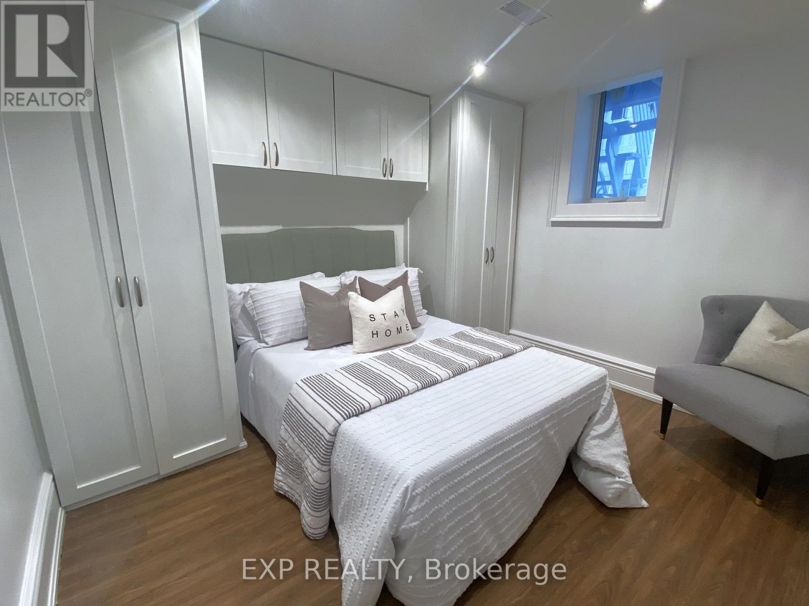 Lower - 525 Old Weston Road, Toronto, Ontario  M6N 3B2 - Photo 10 - W13014056