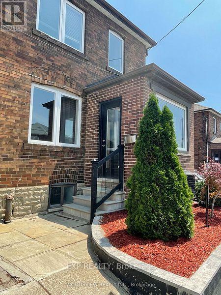 Lower - 525 Old Weston Road, Toronto, Ontario  M6N 3B2 - Photo 2 - W13014056