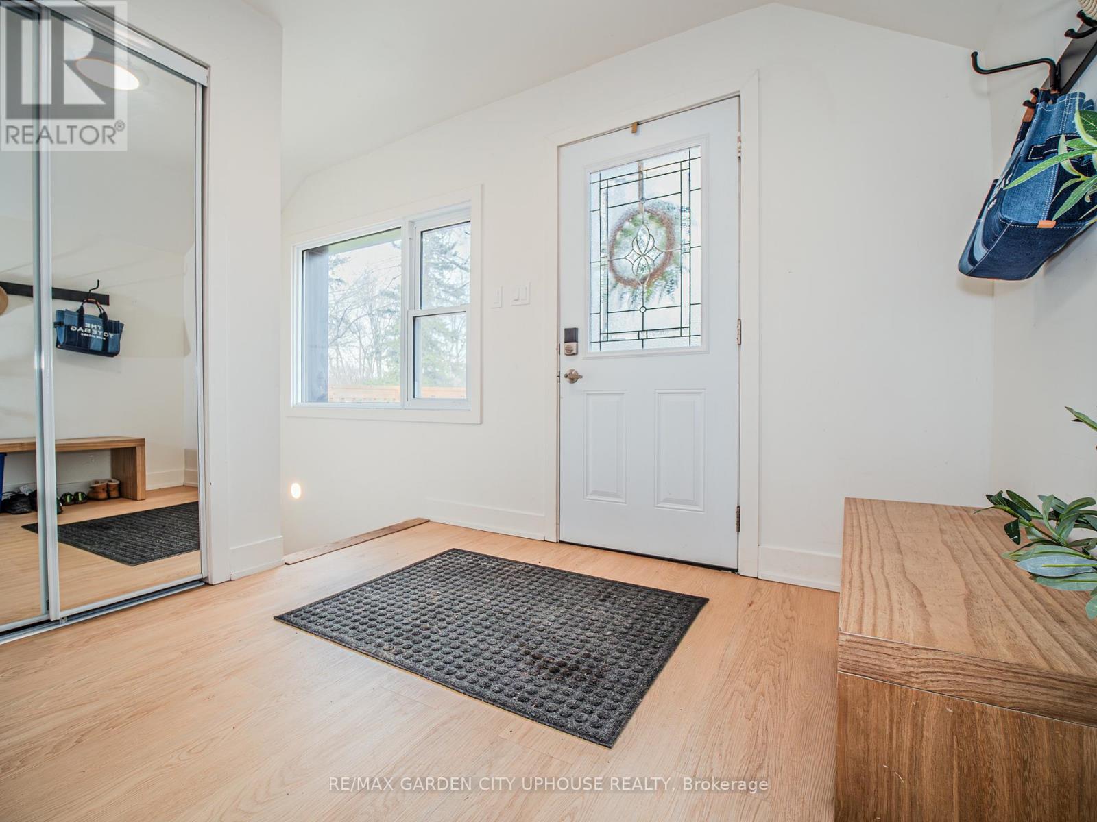 9013 Netherby Road, Niagara Falls, Ontario  L3B 5N7 - Photo 3 - X13014226