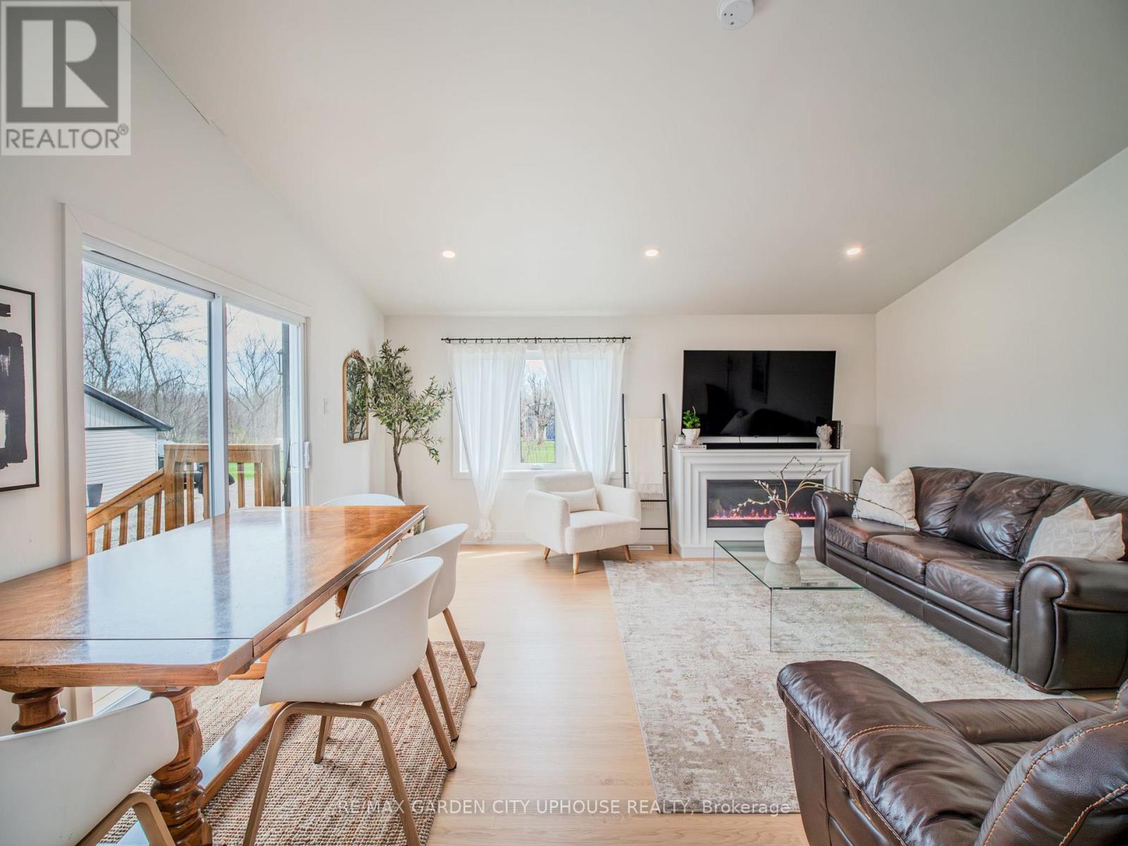 9013 Netherby Road, Niagara Falls, Ontario  L3B 5N7 - Photo 5 - X13014226