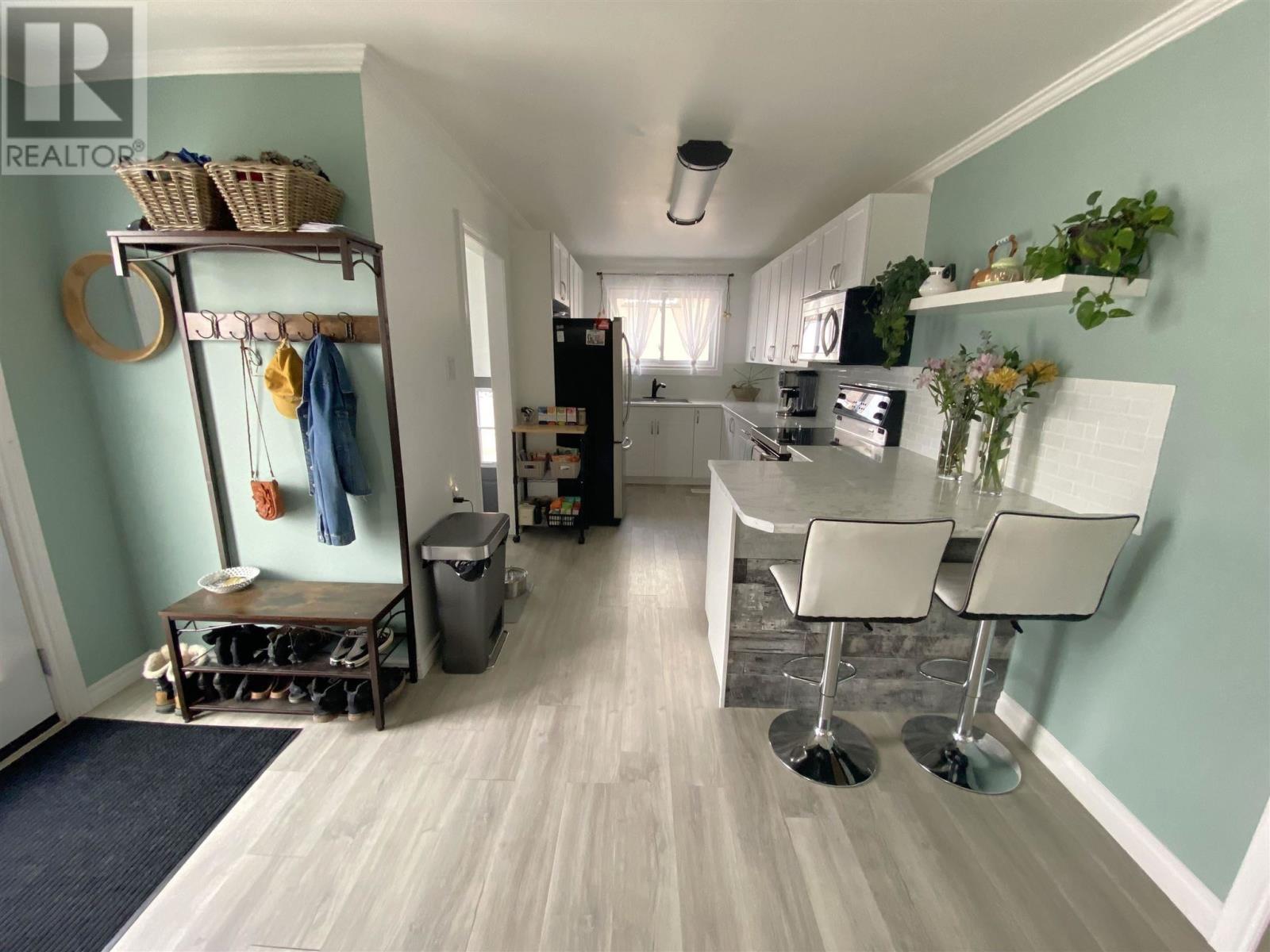 52 Hutchison Ave, Elliot Lake, Ontario  P5A 1W5 - Photo 10 - SM260345