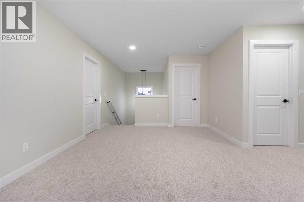 84 Waterford Manor, Chestermere, Alberta  T1X 2T9 - Photo 16 - A2302935