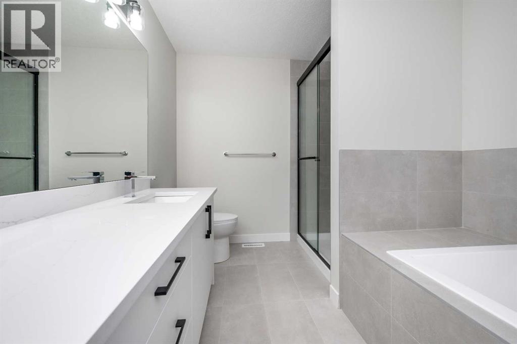 84 Waterford Manor, Chestermere, Alberta  T1X 2T9 - Photo 21 - A2302935